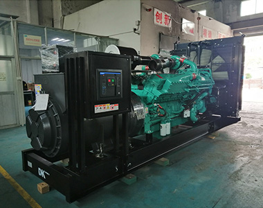 星空平台1200KW/400V陆用发电机应用于某房地产项目